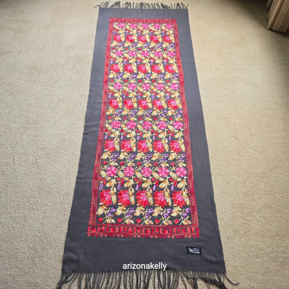 NWOT Cashmere Scarf With Chain Stitch Embroidery Colorful Woven
